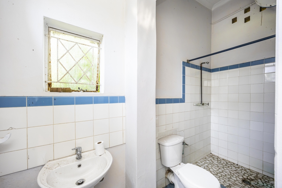 8 Bedroom Property for Sale in Vincent Eastern Cape
